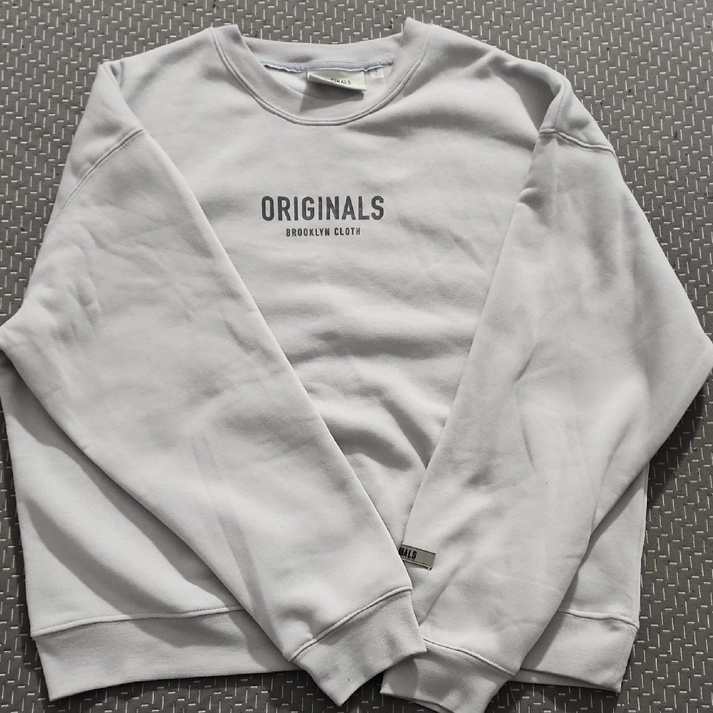 Brooklyn Cloth Men's Gray Crewneck Sweater